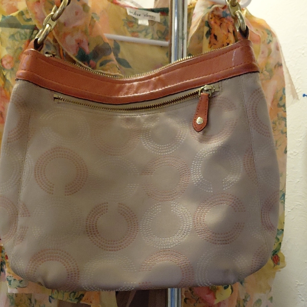 Coach Tan and Brown Women's Bag - Picture 3 of 9